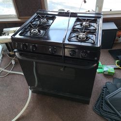 GE Gas Stove