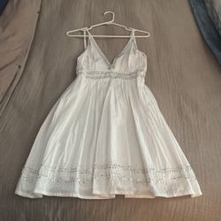 White Dress M