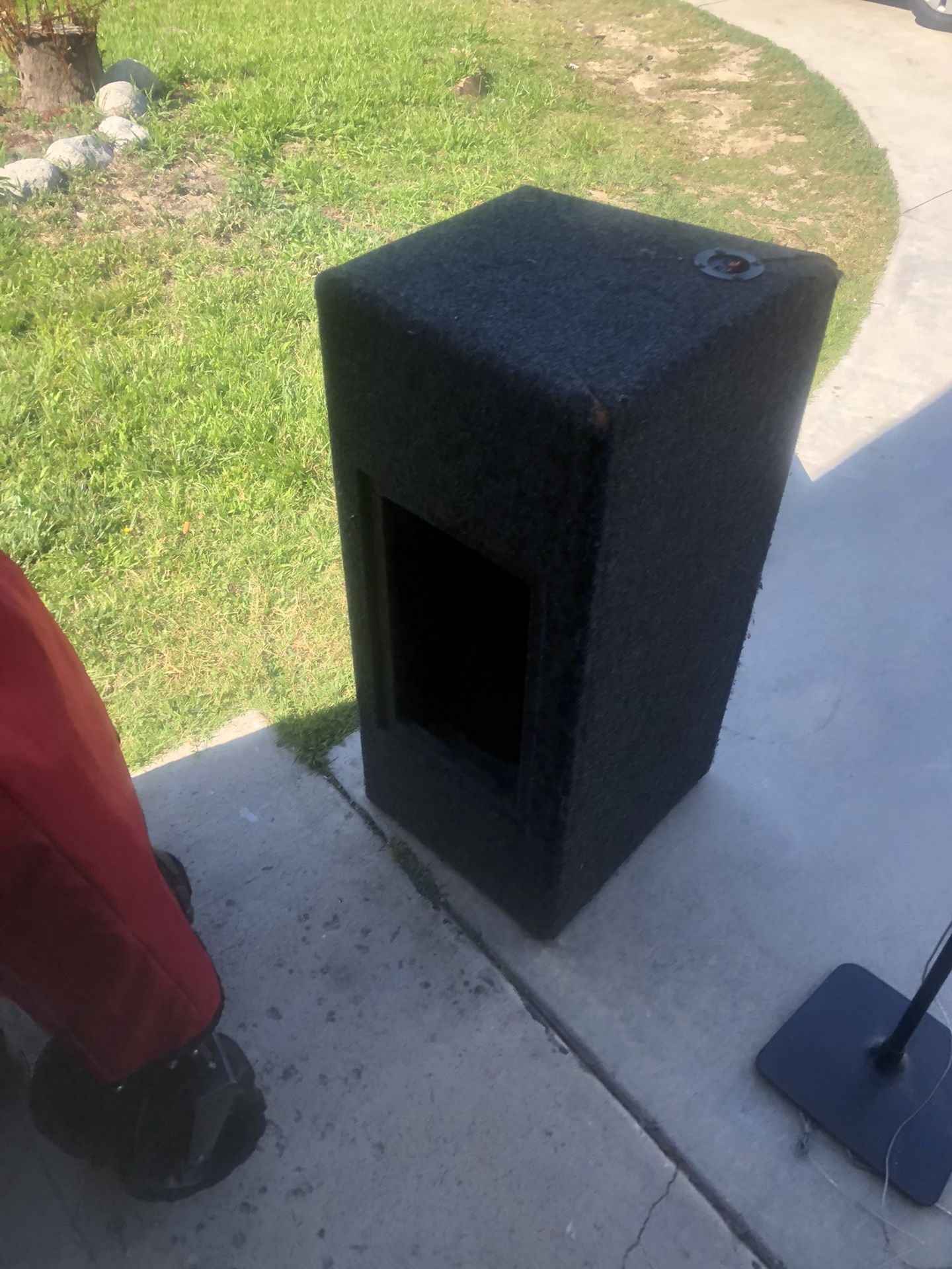 BOX FOR 2-12” SUBS