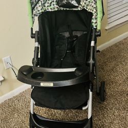 Graco Literider LX Lightweight Stroller car seat can easily attached with stroller new in condition