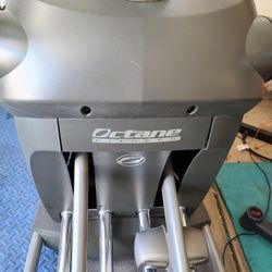 Gym Grade Eliptical 