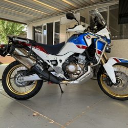 2018 Honda Africa Twin Adventure Sports