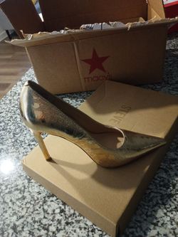 Gold Heel