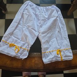 Bloomers Folklorico