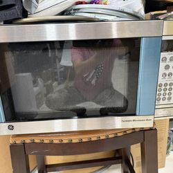 Ge microwave  21” W x 11”Hx14”D