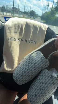 LV SHOES WITH DUSTBAG