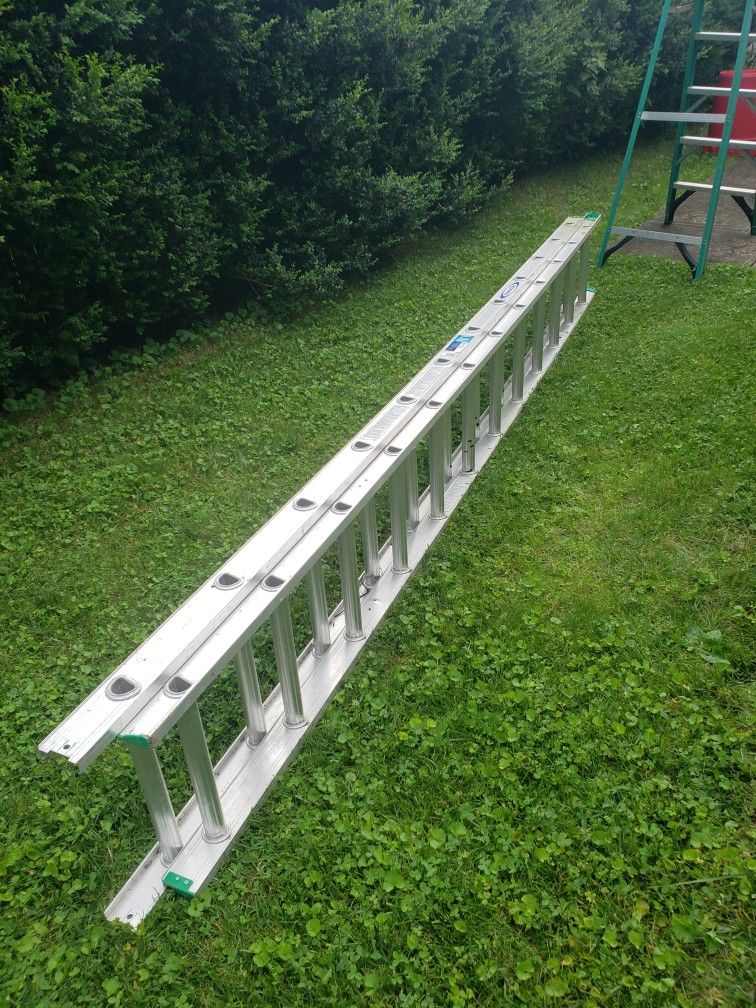 24 Ft Ladder Like New