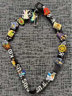 Toys R Us Vintage Pins Selling bundle for $25 firm