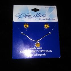 Swarovski Crystal Earrings And Pendant 