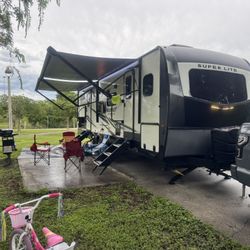 2022 Flagstaff super-lite 27BHWS