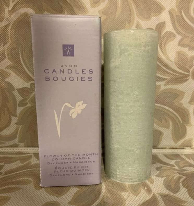 Avon December Narcissus Pillar Candle