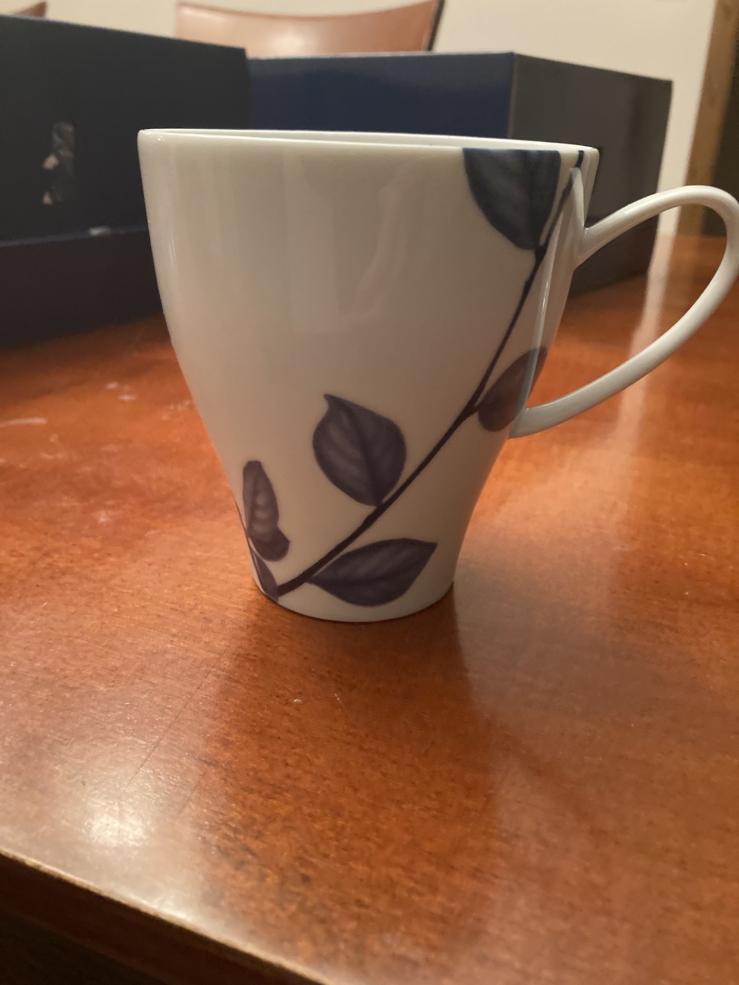 Mikasa 8 New Mugs. True Blue Pattern