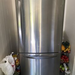 LG Refrigerator 