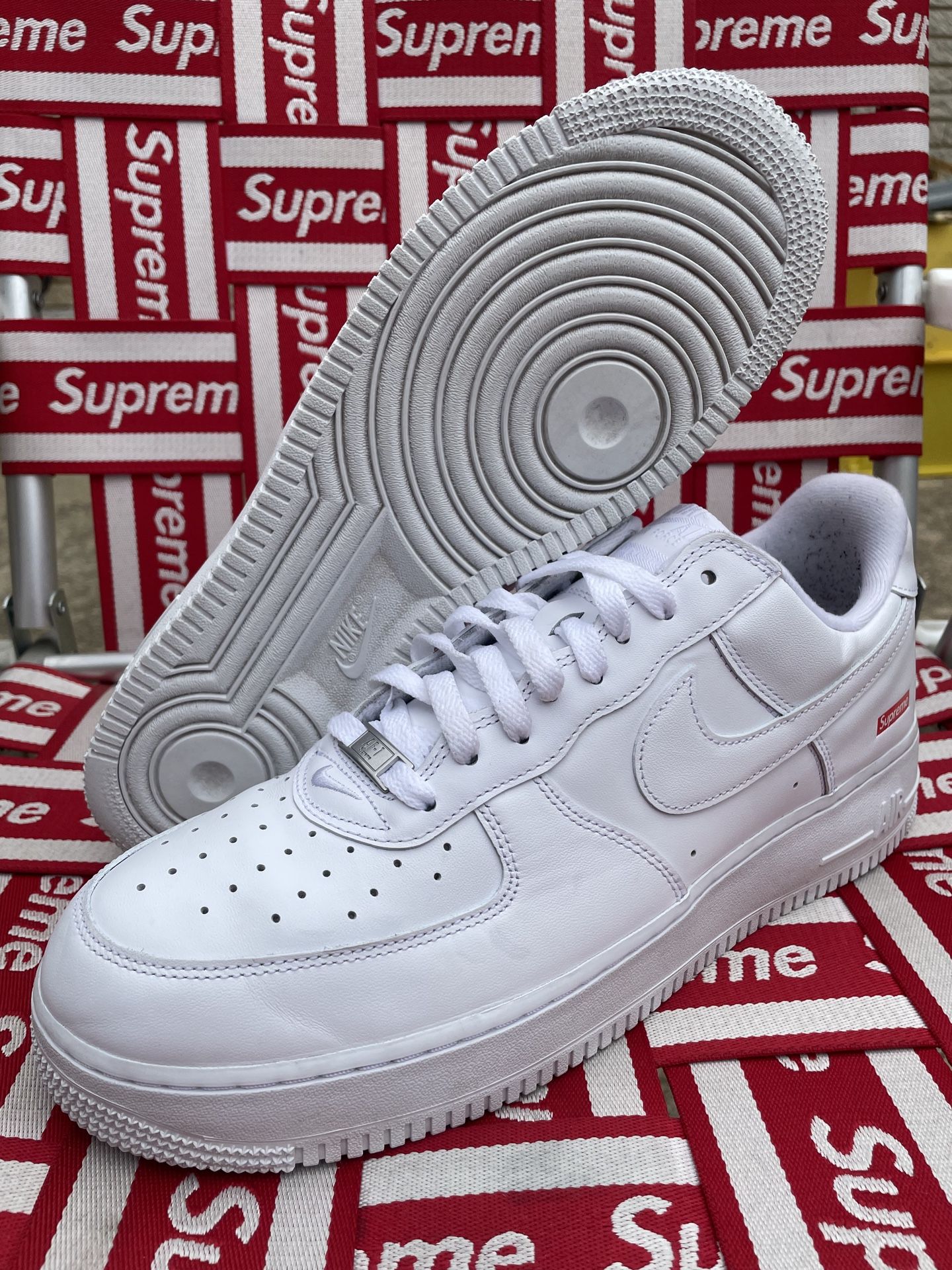 Nike Air Force Supreme White