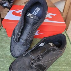 Travis Scott Sneakers $840