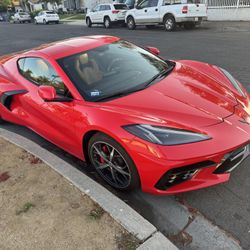 2021 C8 Corvette 2LT W/ Z51. TITLE IN HAND