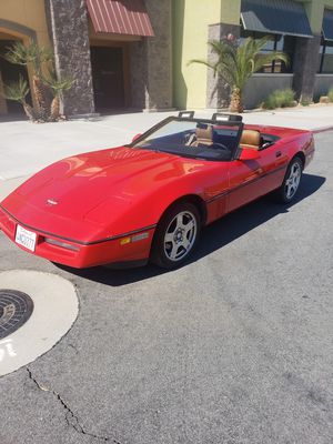 Photo 1989 Chevy Corvette convertible fully loaded