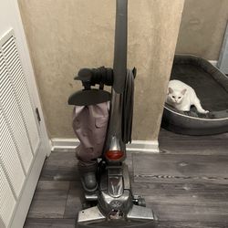 (A MUST SEE) Kirby Sentria G10D Vacuum And Rug Cleaner w/Tools/Attachments Shampoo Shampooer (A MUST HAVE)