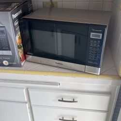 Microwave Oven Panasonic