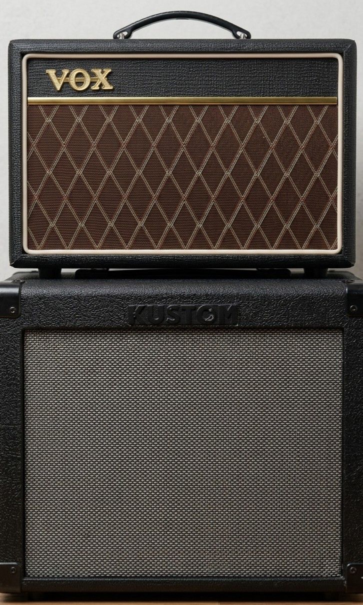 1 Vox & 1 Kustom Amplifier