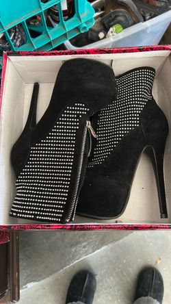 Stiletto boots