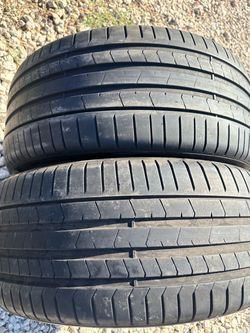 275/40R21 Pirelli