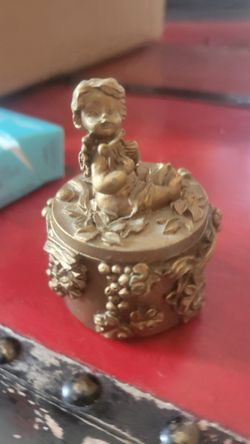 Angel / small box