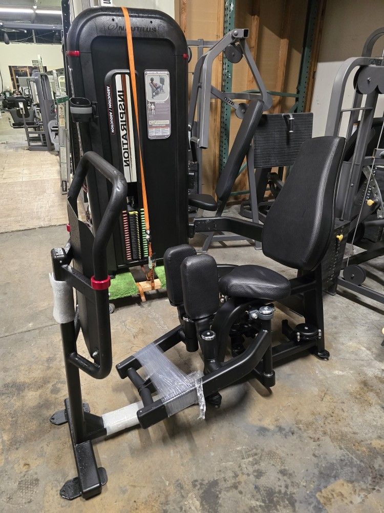 Nautilus Inspiration Dual Adductor / Abductor Commercial Gym Equipment Exercise Fitness Weight Machi