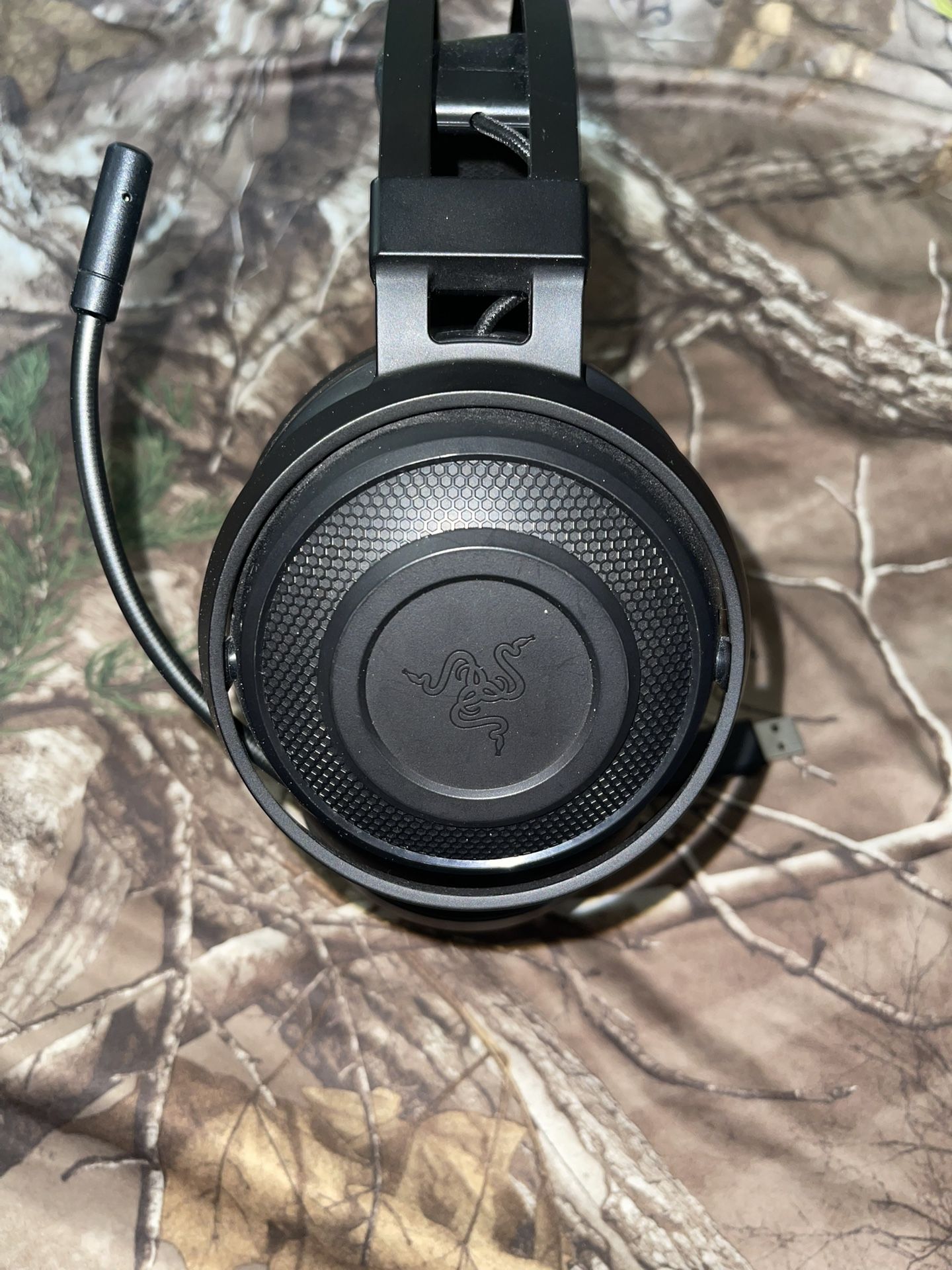 Razer Nari Essential Wireless Headset