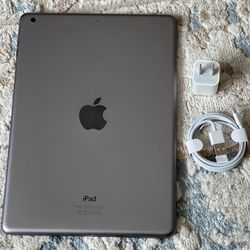 iPad Air  1 , iCloud Unlocked,   Wi-Fi  Internet Access  , Excellent Condition Like New