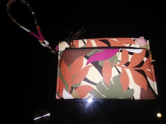 A Fashion Accessory Set For Ladies