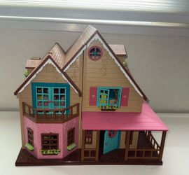 Li'l Woodzeez Honeysuckle Hillside Cottage + Premium Wood Furniture Set