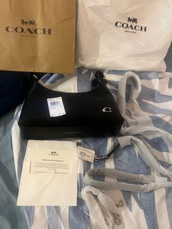 Coach Juliet Shoulder Bag 25 - CW640 in SV/Black (Silver hardware / Black) - Glovetanned Leather.