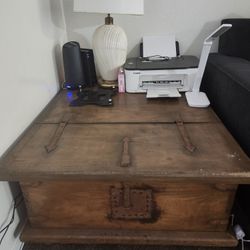 Antique Chest   / Table 