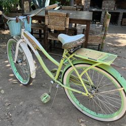Ladies Green Huffy Bike