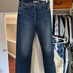 Levi’s jeans high waisted
