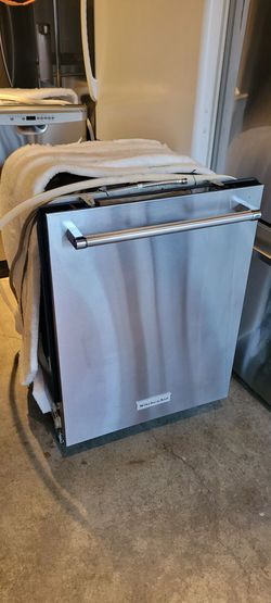 Stainless steel dishwasher