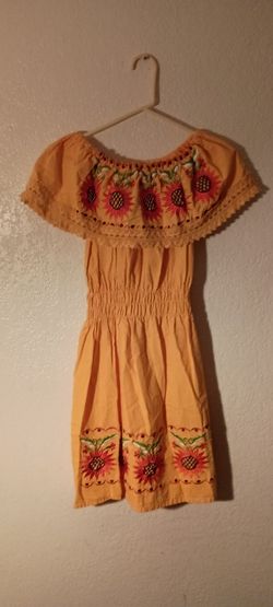 Girl Traditional Mexican Dress 9/10