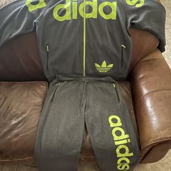 Adidas Jogging Suit XXL Top, L pants 