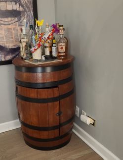 Custom Wine And Whiskey Barrels/home Decor