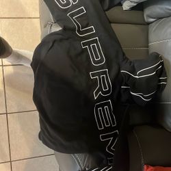 Black Supreme Hoodie 