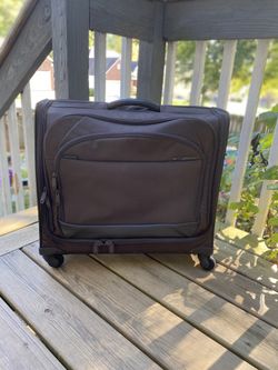 Samsonite Expandable Rolling Luggage w/ Garment Bags