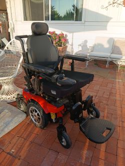 Vector mobility scooter