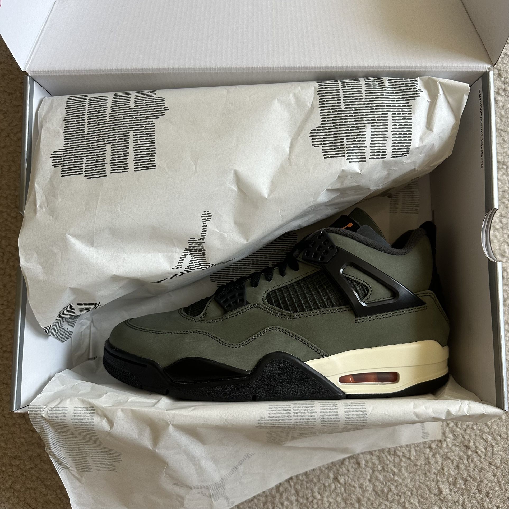 Jordan 4 Undefeated Size 10
