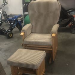 Glider And Ottoman $10