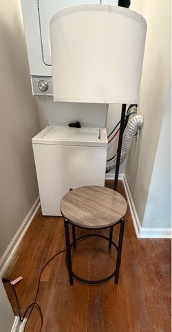 Floor Lamp with Built-In Round Side Table – Black & Wood