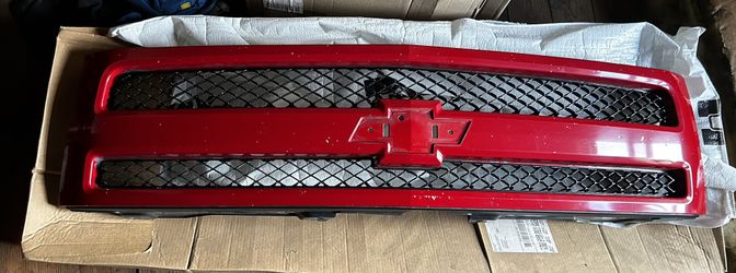 Chevy Silverado Grill