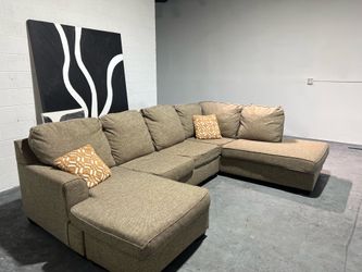SECTIONAL COUCH SOFA