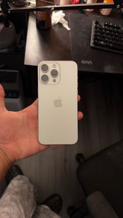 iPhone 15 pro max unlocked 256 gb