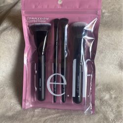ELF  4 PIECE BRUSH SET 